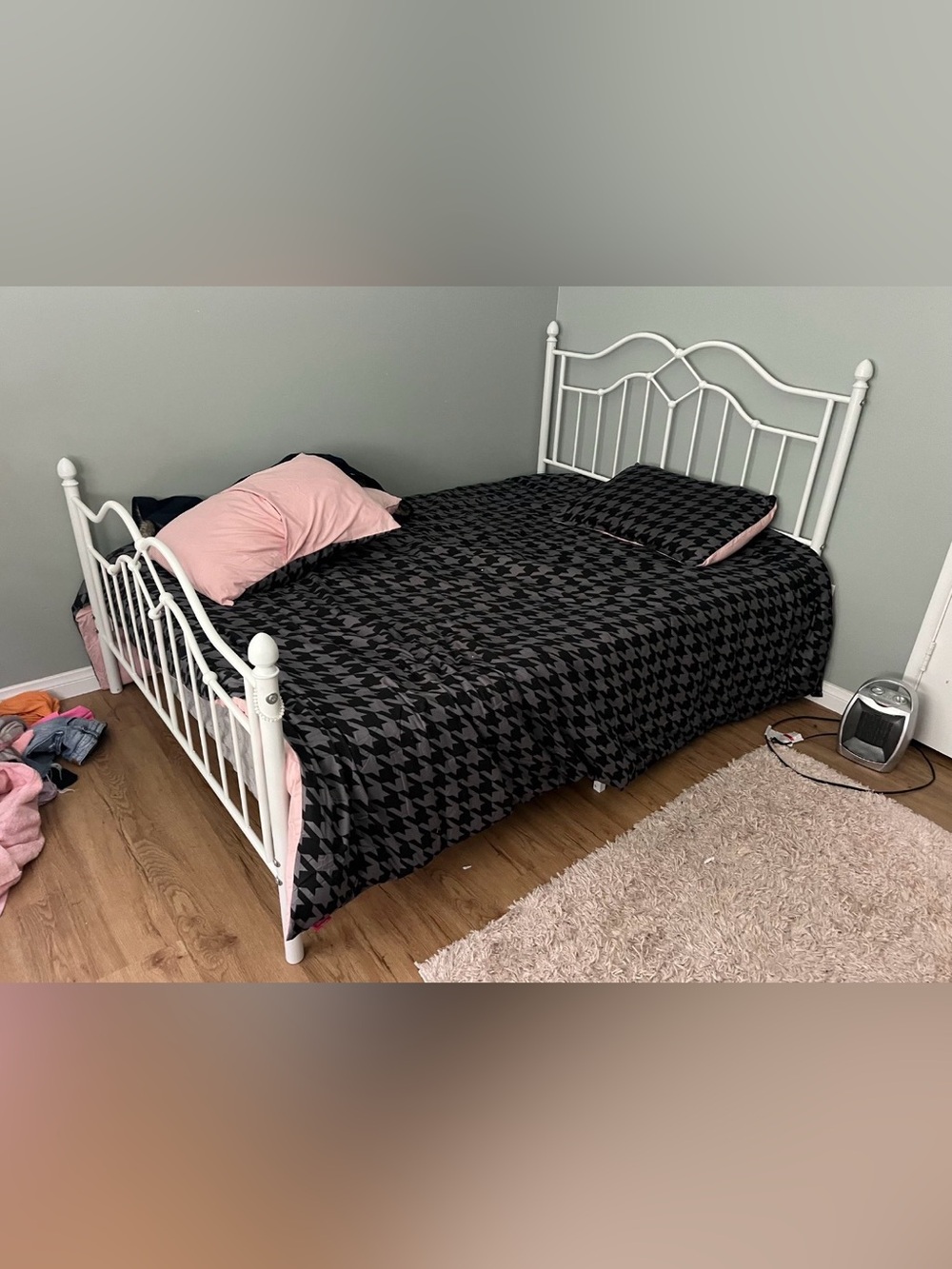 White Metal Full Bed Frame